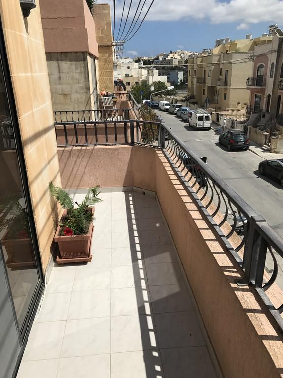 Swieqi Semi Detached Maisonette Saint Julian's Eksteriør billede