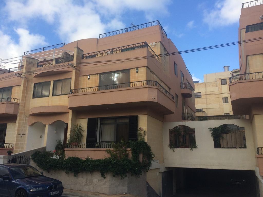 Swieqi Semi Detached Maisonette Saint Julian's Eksteriør billede